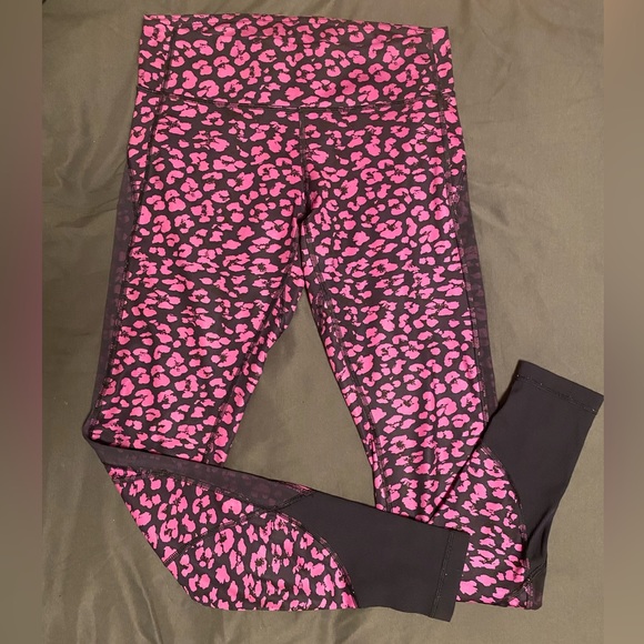 Lululemon Pink Cheetah Print Leggings - Picture 1 of 2
